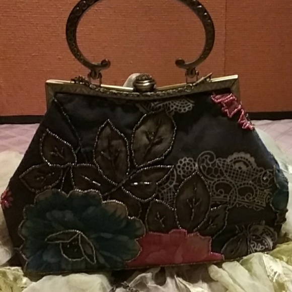 Nice frabic  beaded. bag - Picture 2 of 6